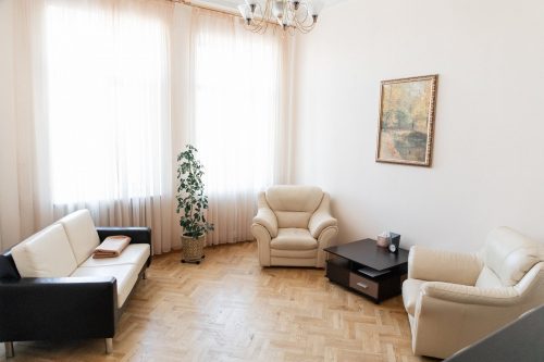 In-Person - 4 кабінети психолога в центрі Києва • 2024 • RoomRoom 4