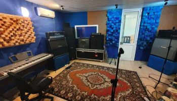 Аренда студий звукозаписи в Украине почасово • 2022 • RoomRoom 18
