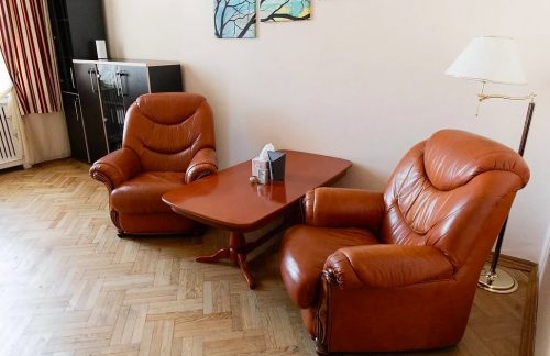In-Person - 4 кабінети психолога в центрі Києва • 2024 • RoomRoom 10