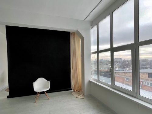 Pudra Photostudio - фотостудія з великими вікнами на Борщагівці • 2024 • RoomRoom 11